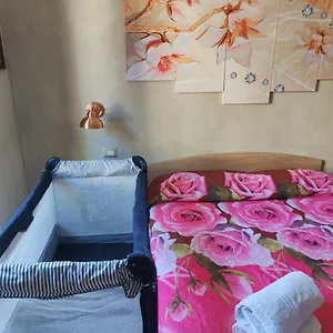 https://pantaleone-holiday-house.taorminaitalyhotels.com