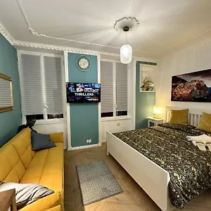 Aquarium Exclusive Loft - Private Parking Appartement